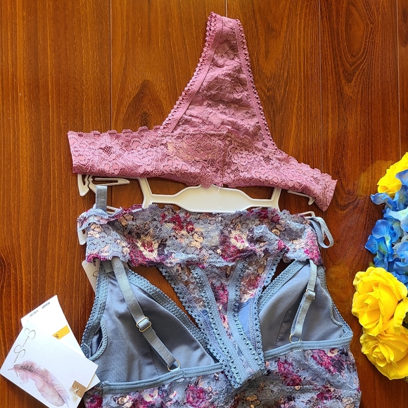 Jessica Simpson 3pc Bralette & Thong Set - Picture 3 of 10